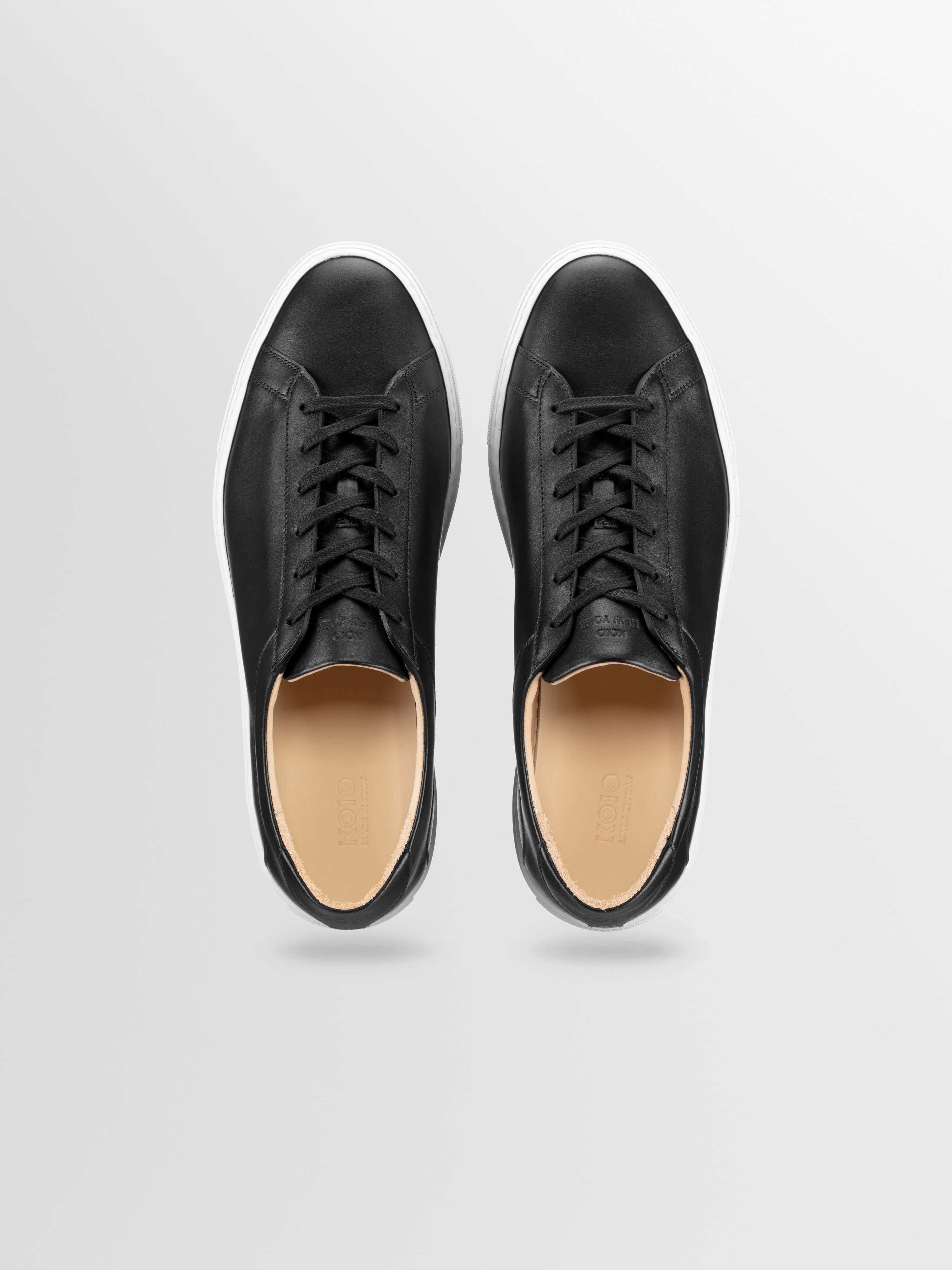 Capri Leather Sneaker in Onyx Wide Fit - Image 3