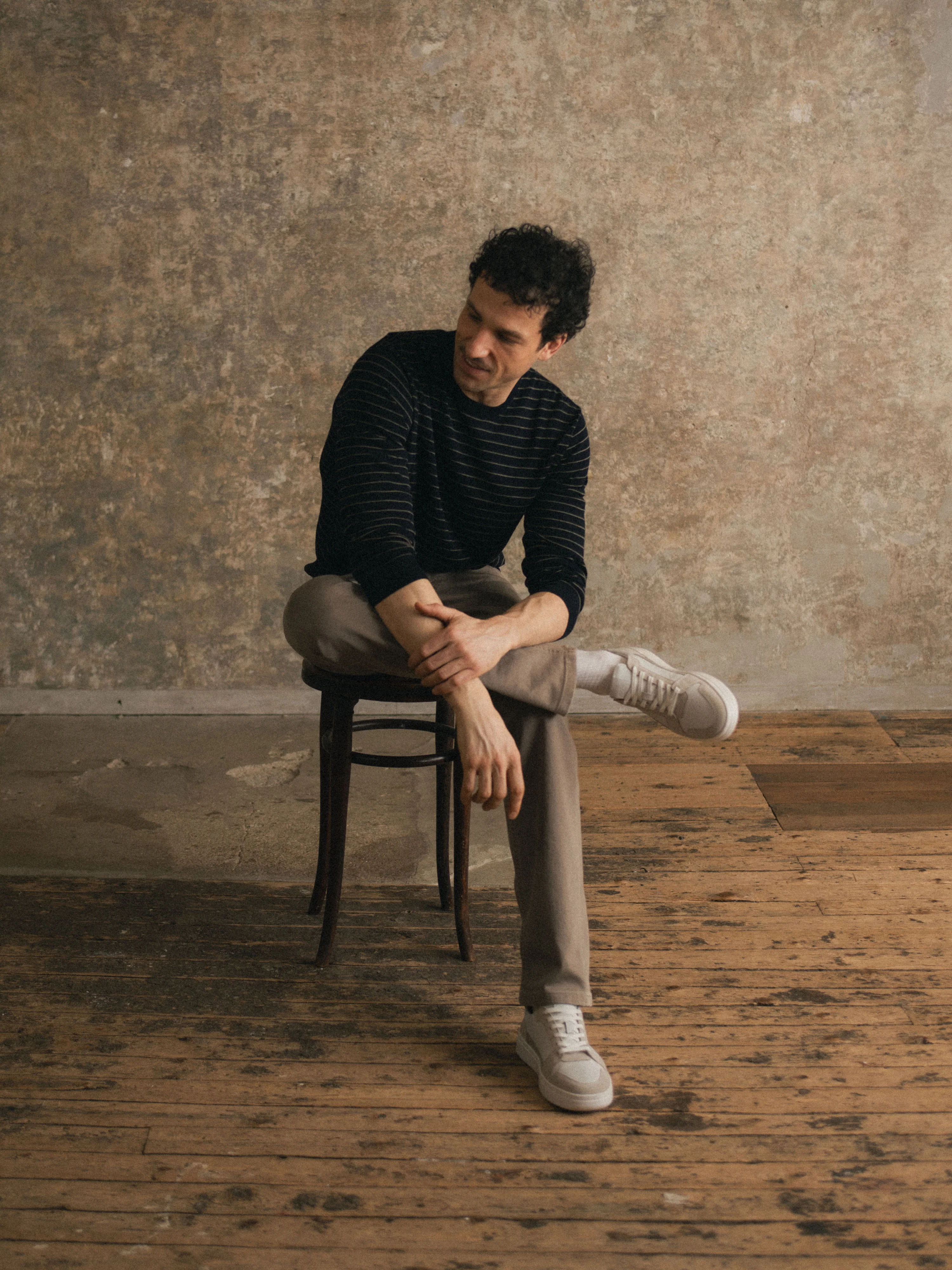 Carrara Suede Sneaker in Oyster - Image 7
