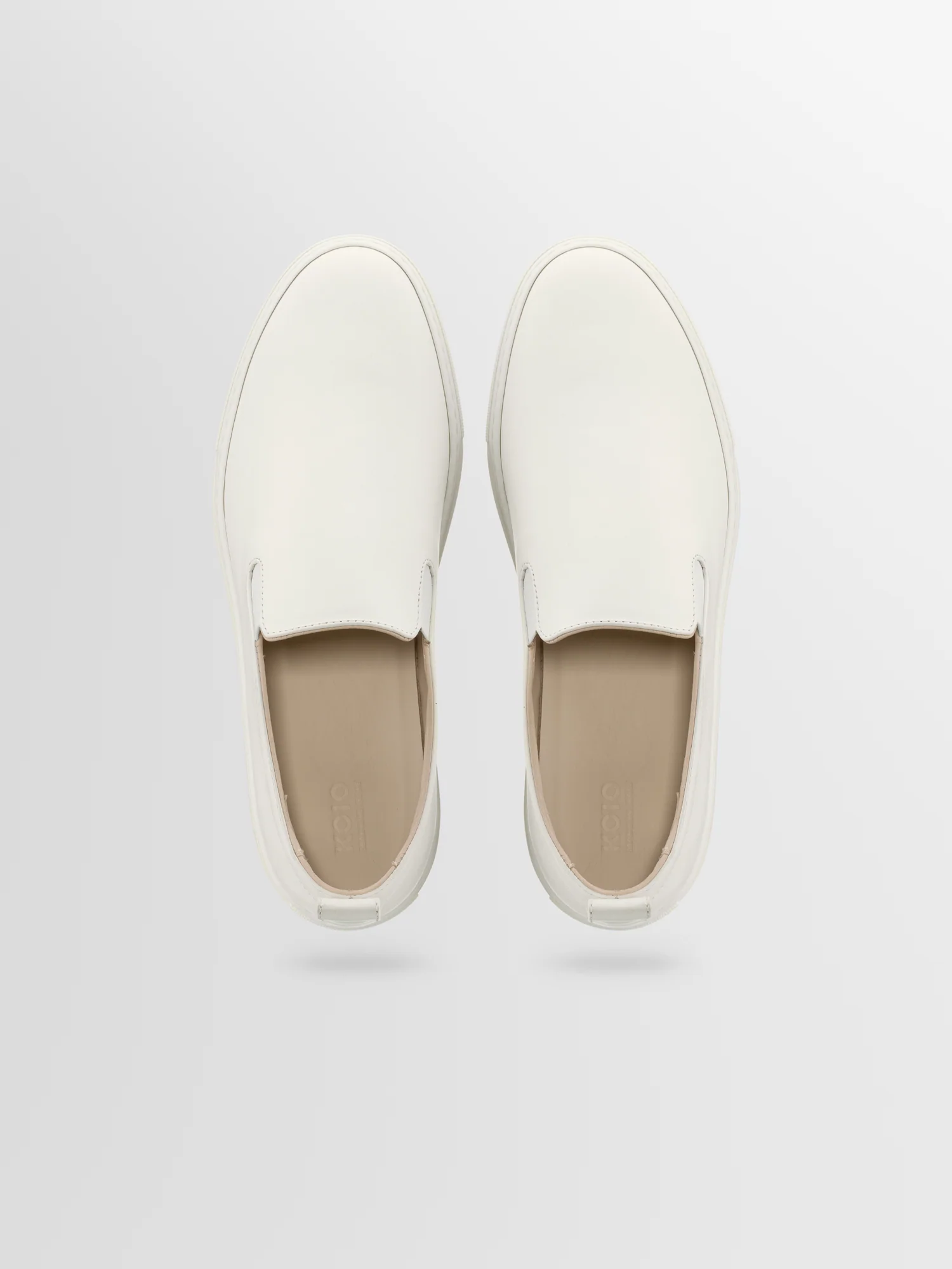 Garda Leather Sneaker in Antique White - Image 3