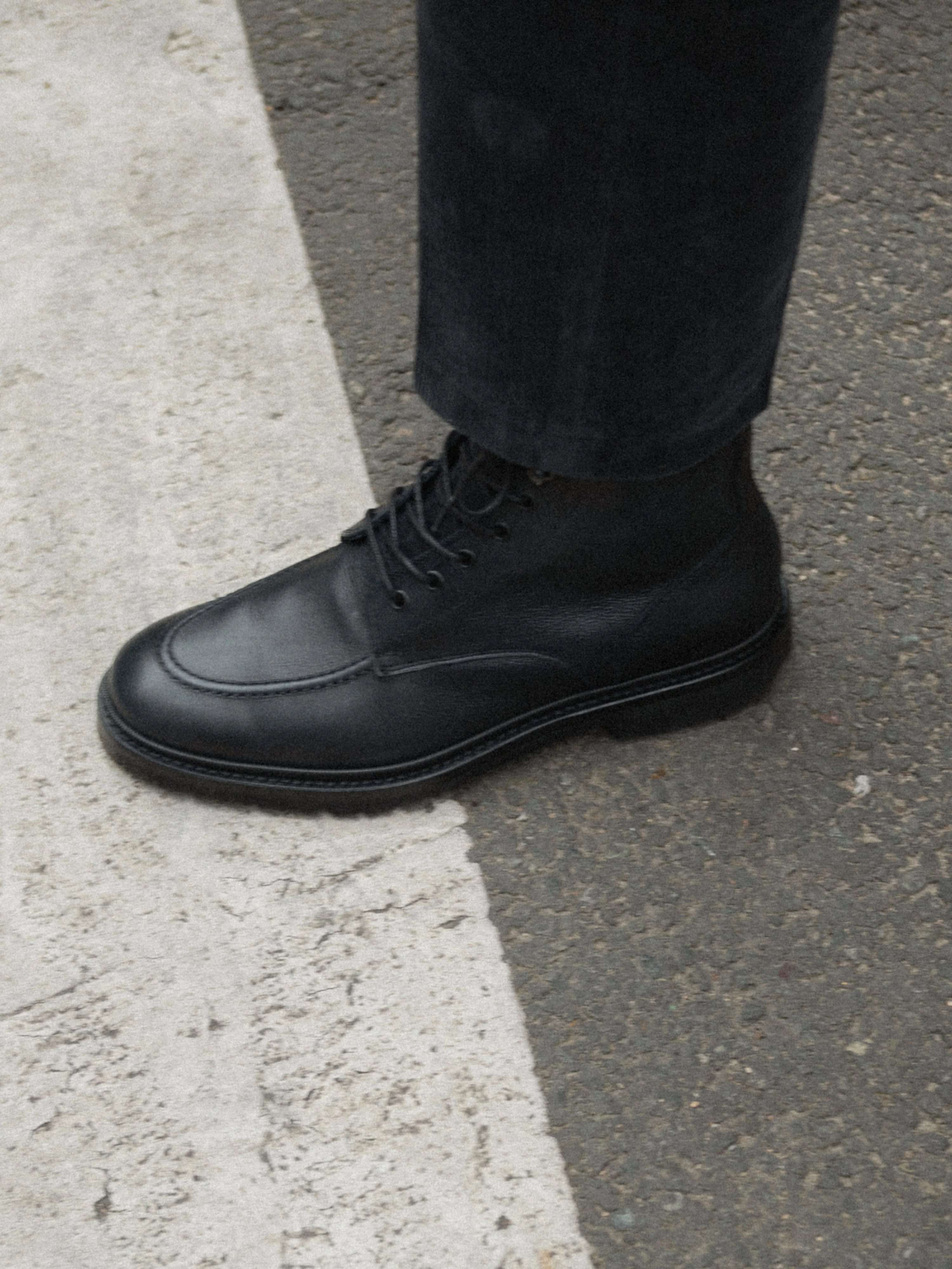 Milo Leather Boot in Nero - Image 10